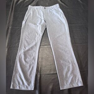 Under Armour Light Gray Stretch Pants Size 36W 32L